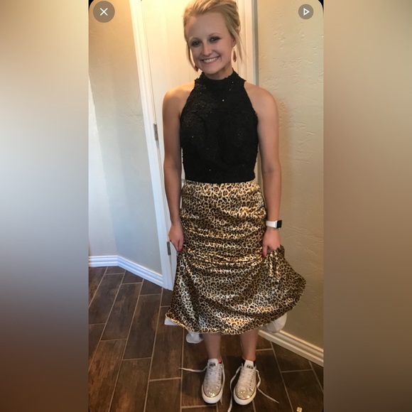 High Collar Exposed Leopard Pattern Mermaid
Gown. Worn once! - Picture 8 of 8